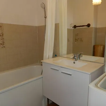 Apartament T2 Avec Terrasse A - Fr-1-251-881 *